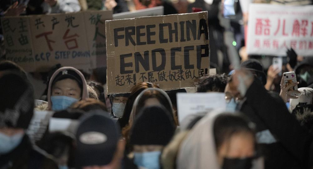 Kina heq disa nga masat kunder Covid pas protestave kombetare